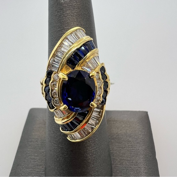 14k Yellow Gold Diamond & Sapphire Ring - Picture 6 of 8